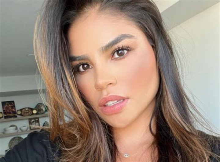 90 Day Fiancé’s Fernanda Flores in Bathing Suit Channels "Baywatch" — Celebwell