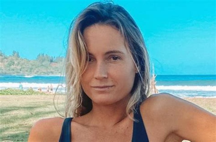 Alana Blanchard in Bathing Suit Shares a Beachside Selfie — Celebwell