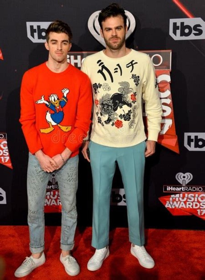 Alex Pall Height Weight Shoe Size Body Measurements Vital Statistics