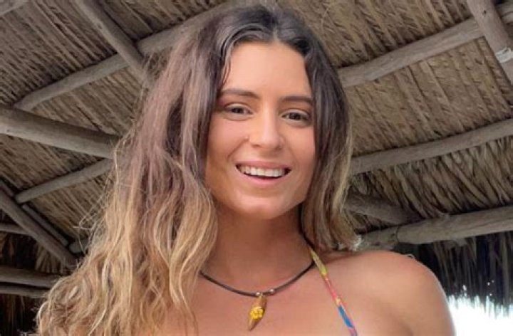 Anastasia Ashley in Bathing Suit Says "GRWM to Surf" — Celebwell