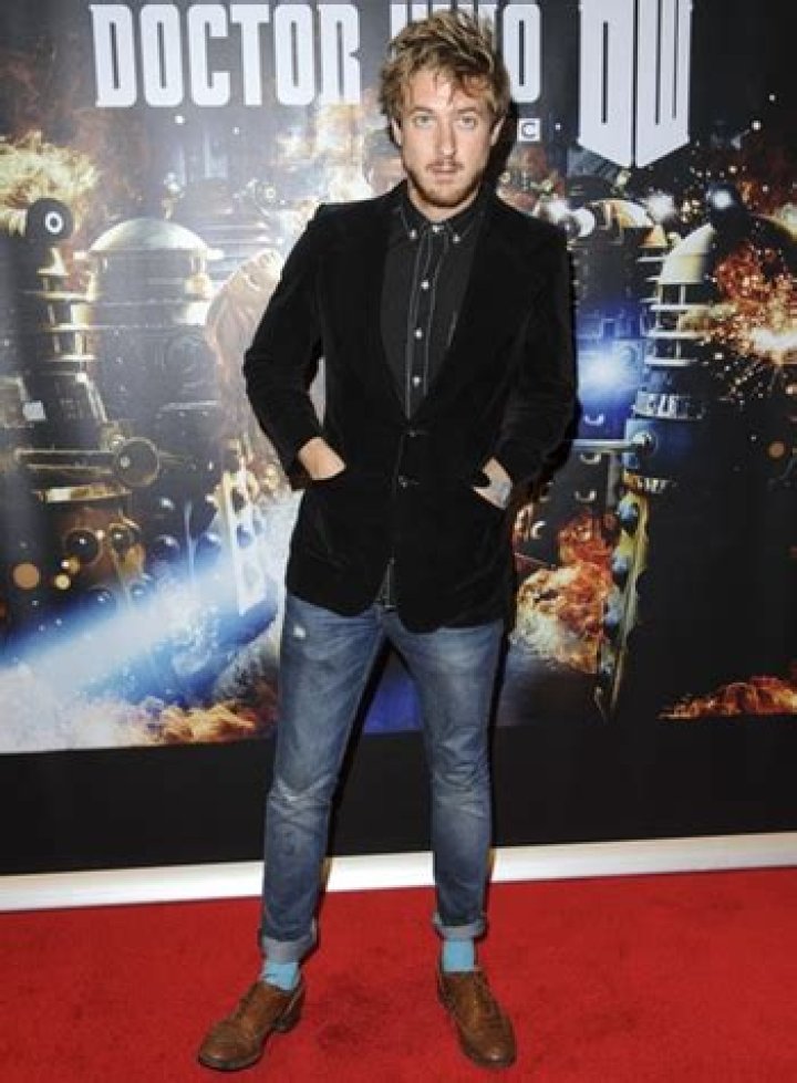 Arthur Darvill Height Weight Body Measurements Age Shoe Size Stats