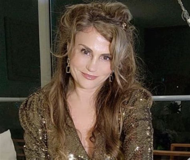 Aura Cristina Geithner in Bathing Suit Has "Good Vibes" — Celebwell