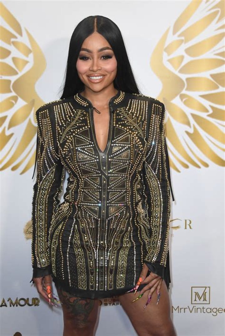 Blac Chyna in Bathing Suit is All "Heart" — Celebwell