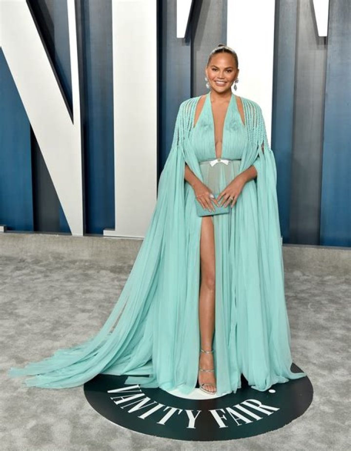 Chrissy Teigen in Bathing Suit Shares Mirror Selfie — Celebwell