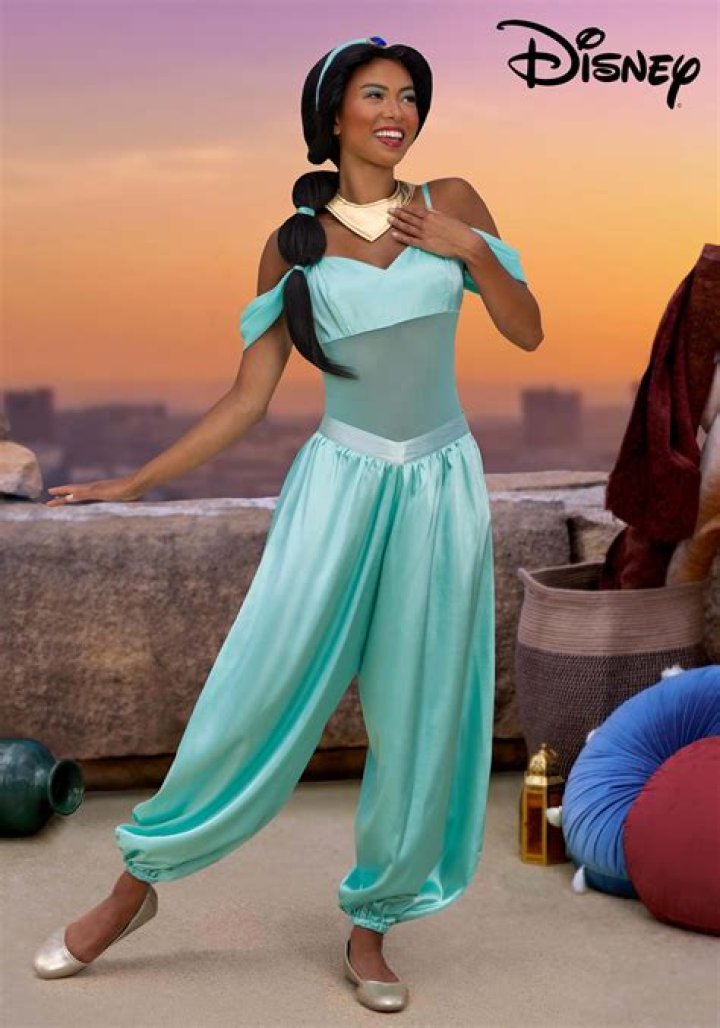 Does Princess Jasmine wear purple? – Celebrity