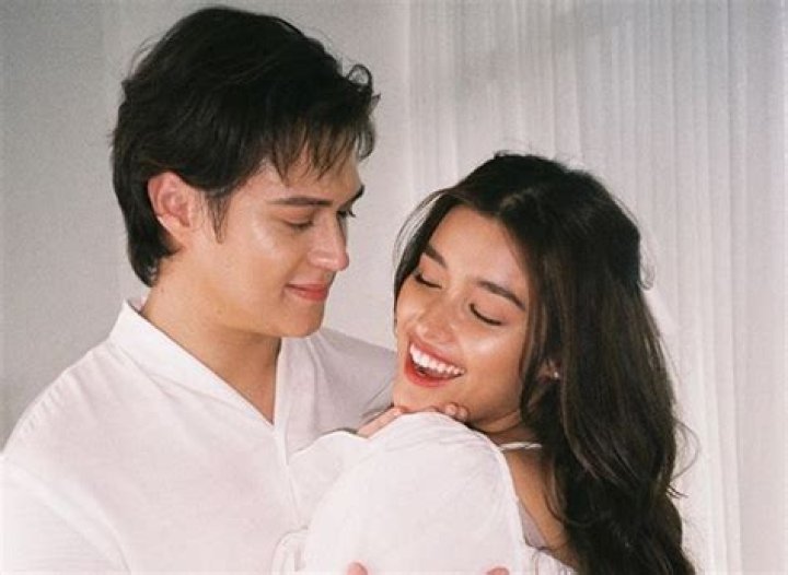 Enrique Gil Biography – Facts, Childhood, Family Life of Filipino Actor, Singer