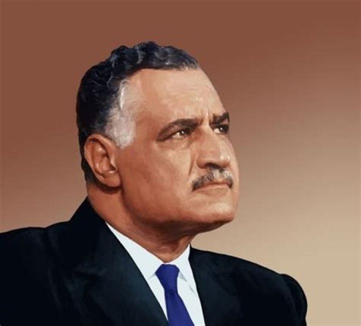 Gamal Abdel Nasser Biography - Childhood, Life Achievements & Timeline