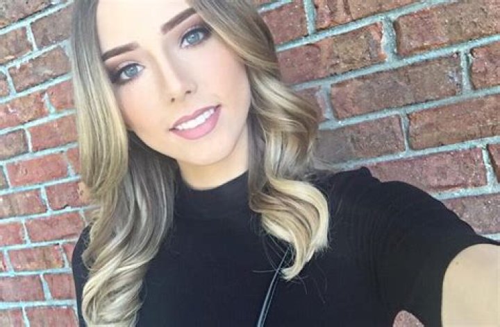 Hailie Jade in Bathing Suit Shares "Weekend Recap" — Celebwell