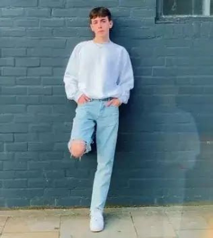 Harvey Bass [TikTok Star] Wiki, Net Worth, Height & More