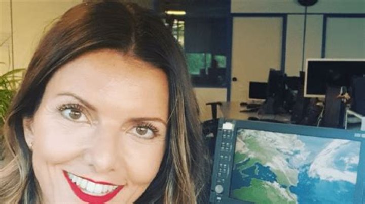 Himar González in Bathing Suit Says "I Always Come Back to You" — Celebwell