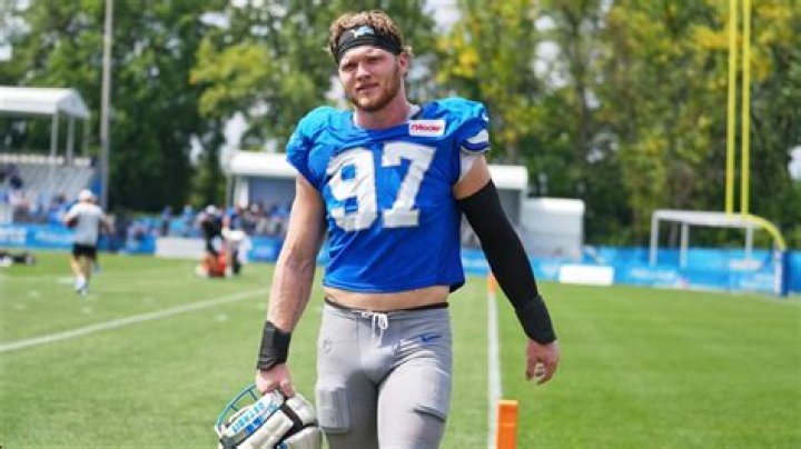 
How Much Money Does Aidan Gillen Make? Latest Income Salary
