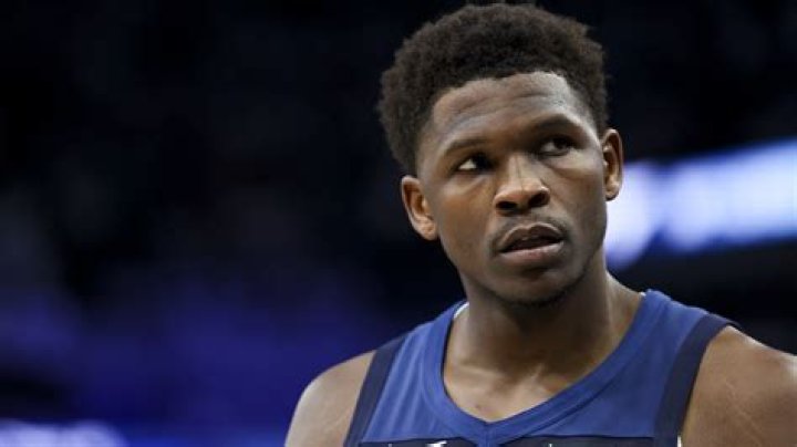 How old is Anthony Perkins? – Celebrity