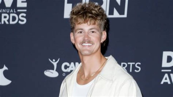 Is Jean Smart’S Son Forrest Bonnie? – Celebrity