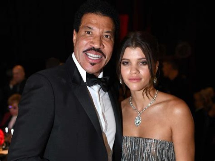 Is Lionel Richie’S Mom White? – Celebrity