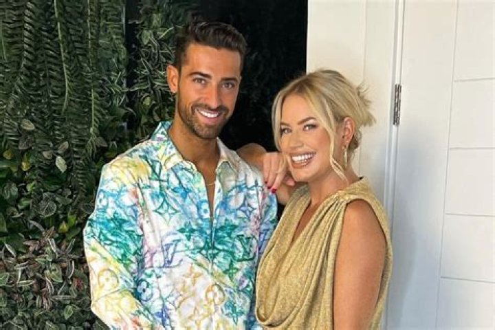 Is Sophie Stanbury Back With Husband? – Celebrity