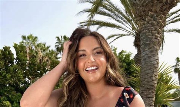 Jacqueline Jossa in Bathing Suit Says "Swim 2023" — Celebwell