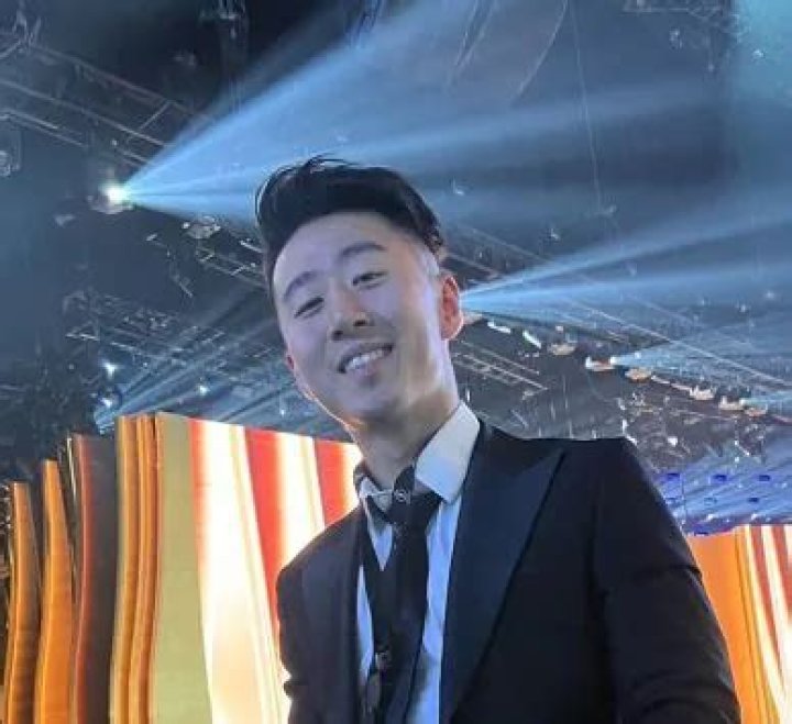 Jimmy Zhang [Youtuber] Bio, Girlfriend, Height, Net Worth & More