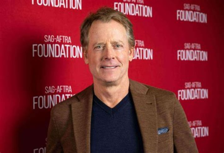 John Slattery Biography - Facts, Childhood, Family Life & Achievements