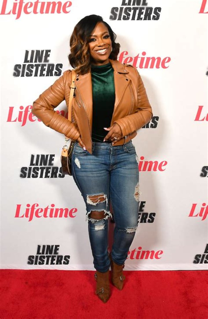 Kandi Burruss in Bathing Suit Flaunts Weight Loss — Celebwell