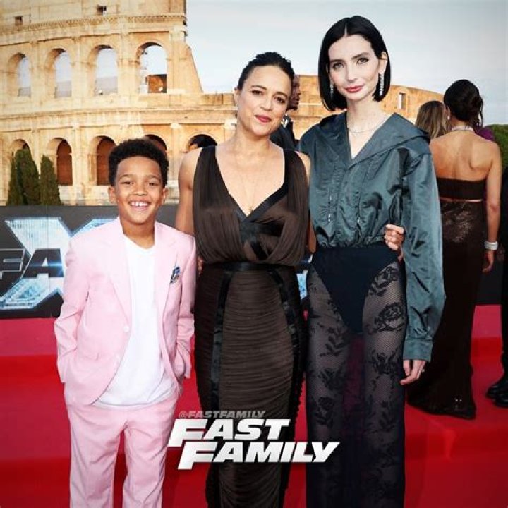 Leo Abelo Perry Wiki, Age, Birthday, Parents, Height & Education