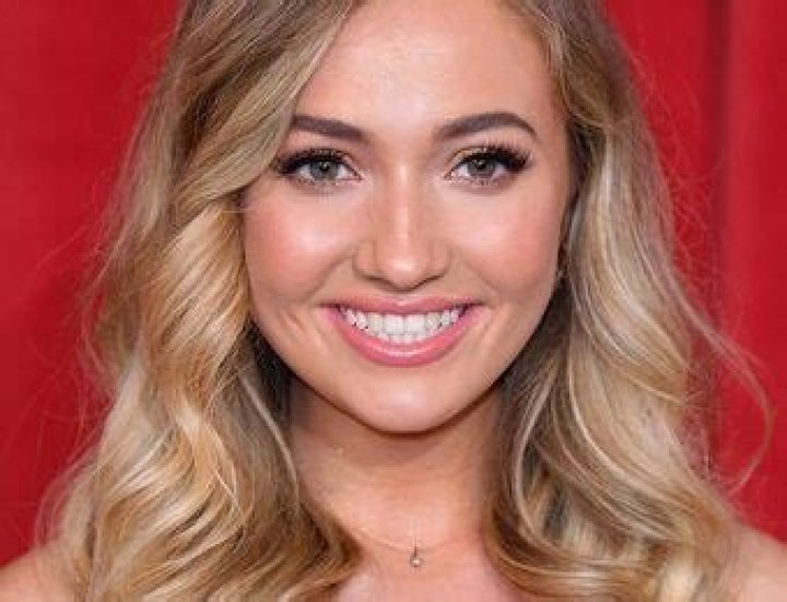 Lindy Booth Measurements Height Weight Bra Size Body Facts Family Wiki