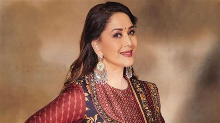Madhuri Dixit Biography - Facts, Childhood, Family Life & Achievements