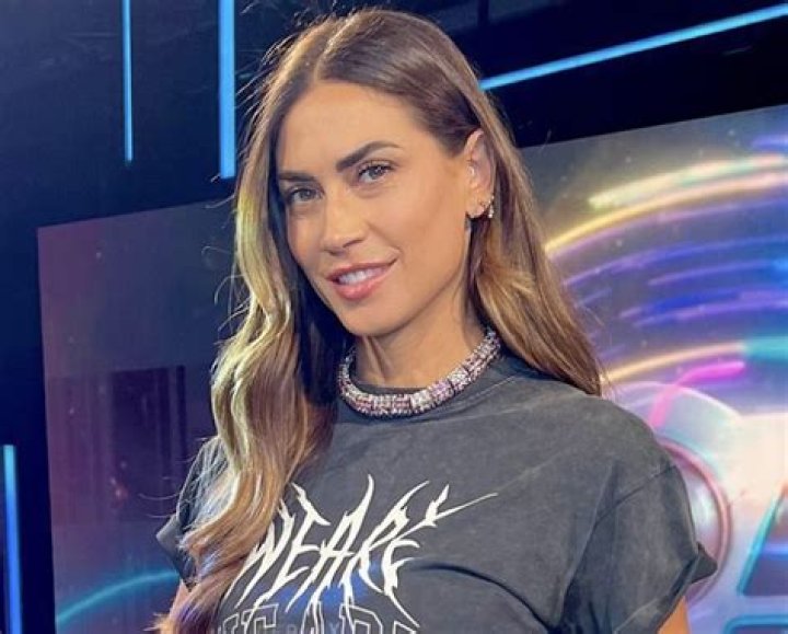 Melissa Satta Shares Bikini Photo Blowing a Kiss From a Yacht — Celebwell