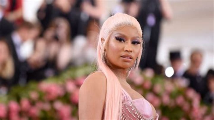 Nicki Minaj in Bathing Suit Asks “Do We Have a Problem?” — Celebwell
