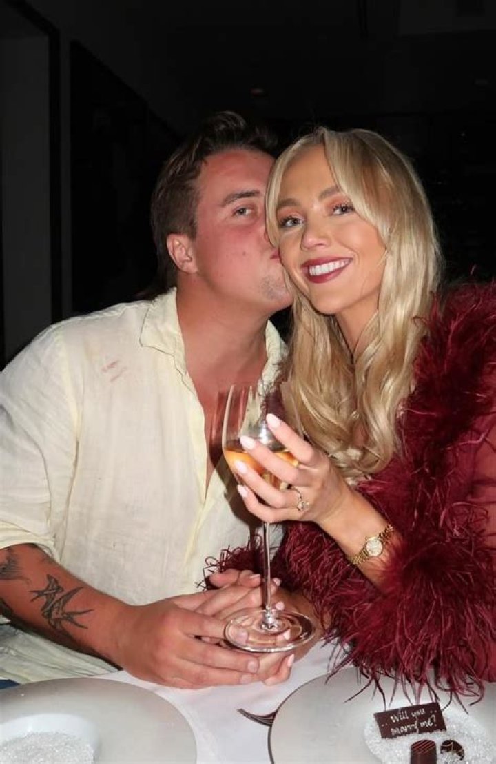 Onlyfans Annie Knight Wiki, Age, Boyfriend, Net Worth and More