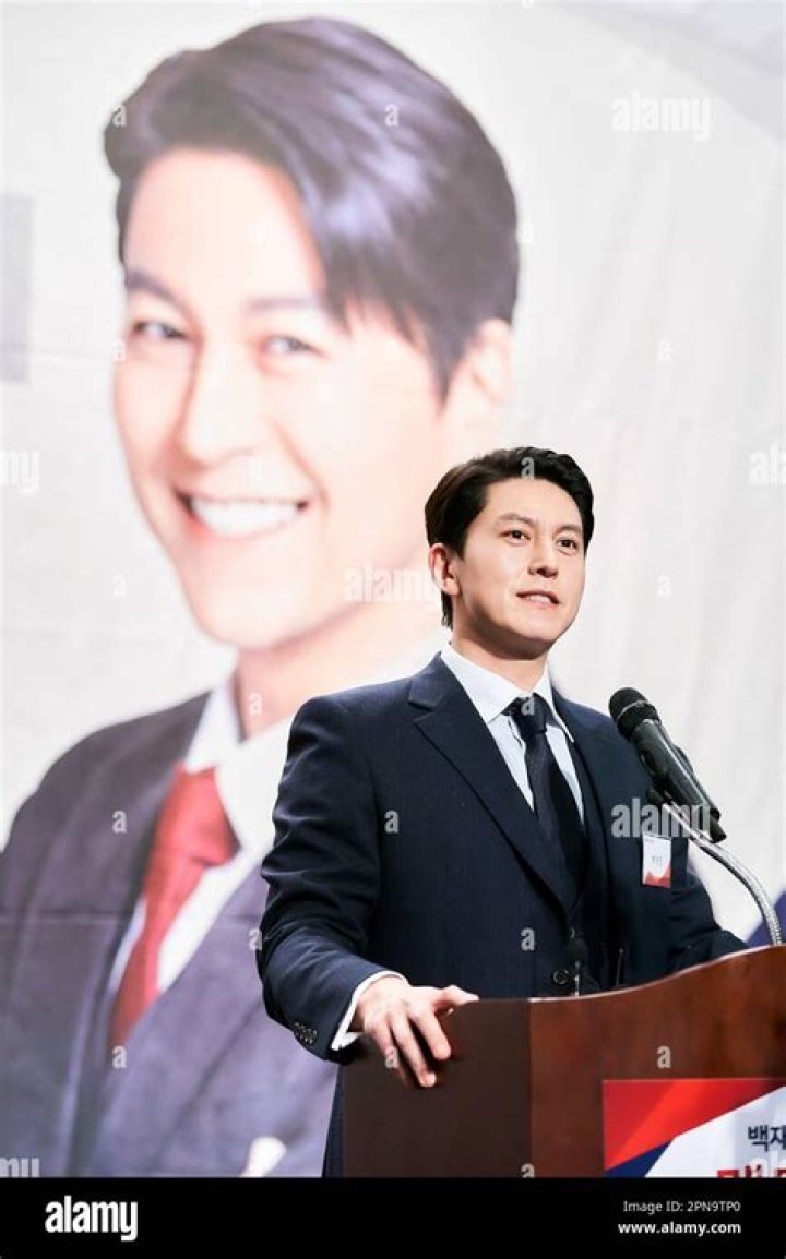 Ryu Soo-young Biography - Facts, Childhood, Family, Achievements of S Korean Actor