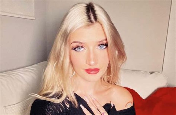 Sami Sheen in Bathing Suit is "in Your Dreams" — Celebwell