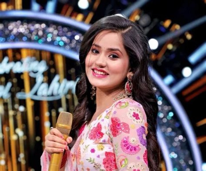 Shivangi Roy [Actress] Wiki, Boyfriend, Height, Weight & More