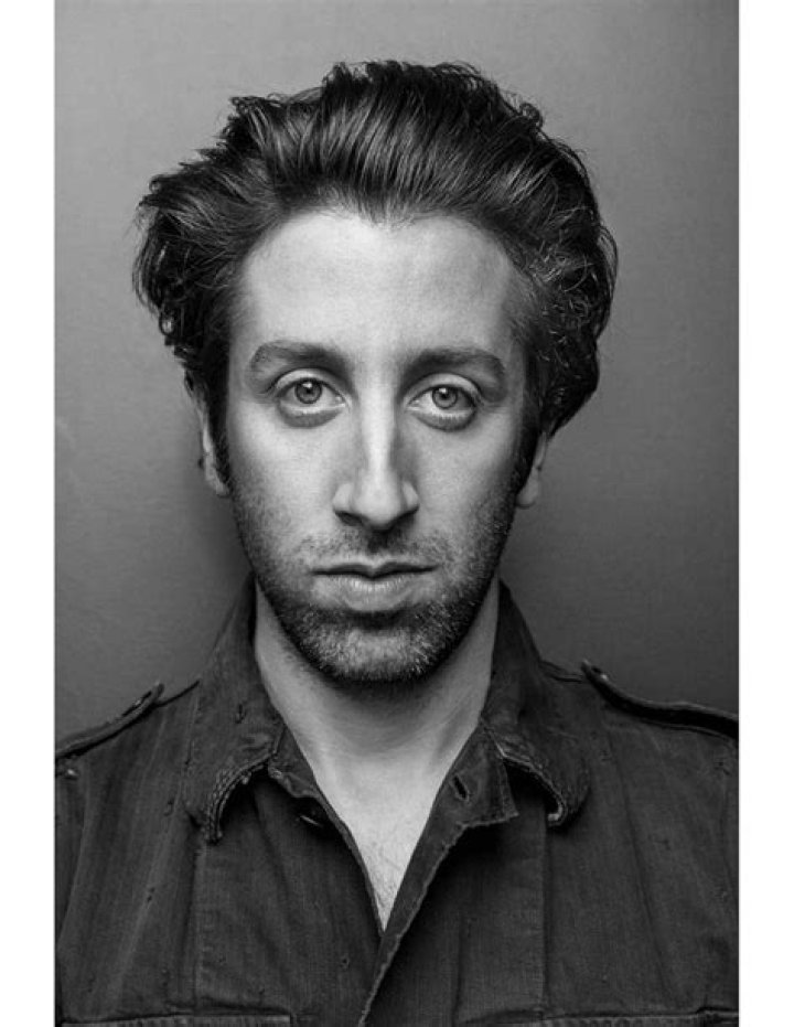 Simon Helberg Biography - Facts, Childhood, Family Life & Achievements