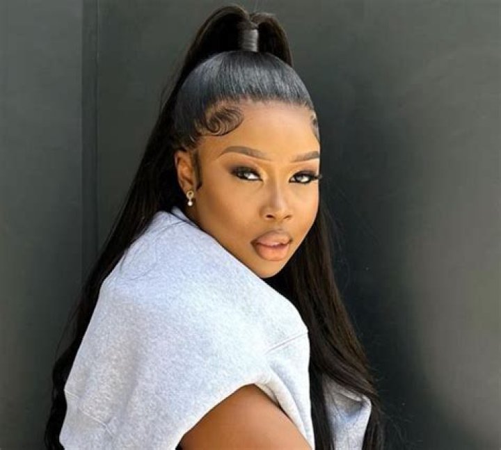 Sithelo Shozi in Bathing Suit Has "Incurable Wanderlust" — Celebwell