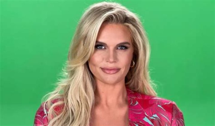 Southern Charm Star Madison LeCroy Shares Swimsuit Photo as “It’s the Season”