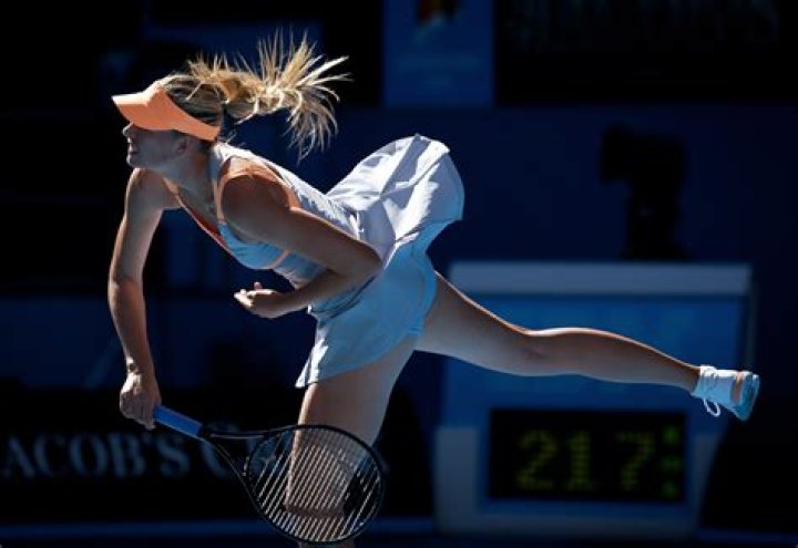 Tennis Star Maria Sharapova in Bathing Suit Is in “Heaven”