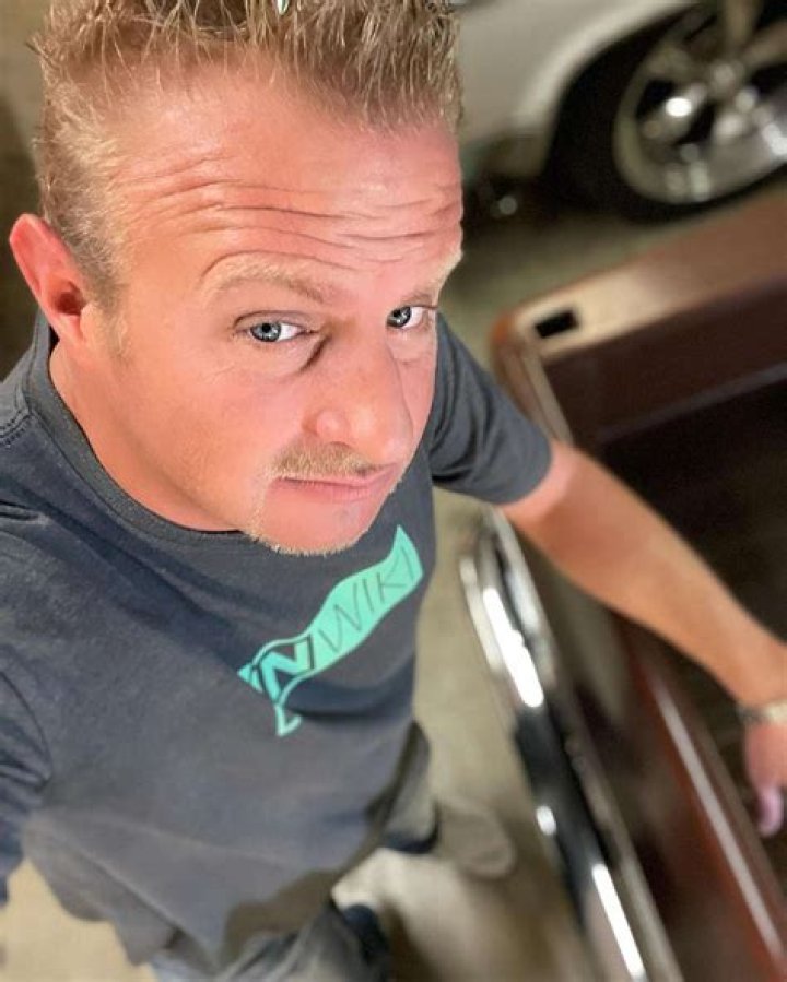 Tex Mex Motors Rob Pitts Wiki, Net Worth, Age, Age, Wife, Cars & More