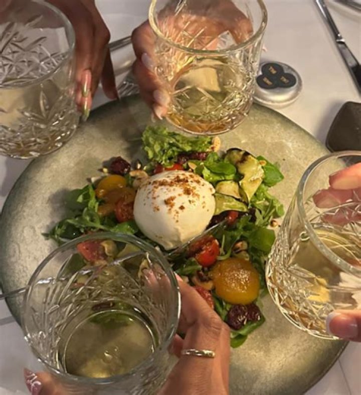 The Challenge Star Jada Sasha Shares Swimsuit Photo of "Jersey Summer"