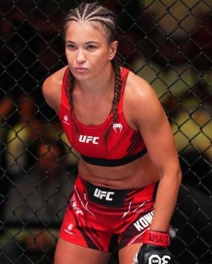 UFC's Karolina Kowalkiewicz Shares Swimsuit Photo From Boca Raton — Celebwell