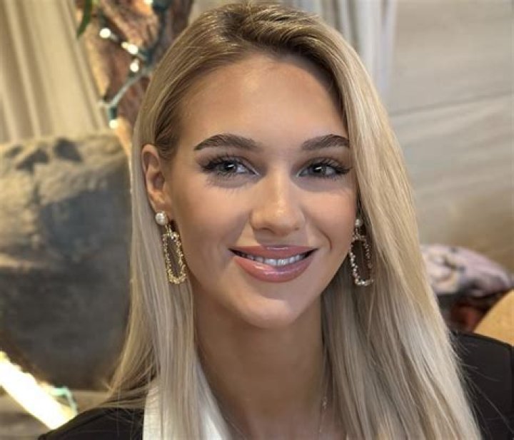 Veronika Rajek in Two-Piece Workout Gear Reflects on Her Body Turning 28 — Celebwell