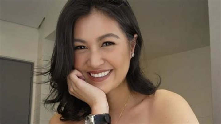 Winwyn Marquez in Bathing Suit Says "Yes to Vitamin Sea" — Celebwell