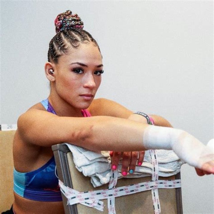 WWE's Valerie Loureda Shares Swimsuit Photo as "Lola Vice"