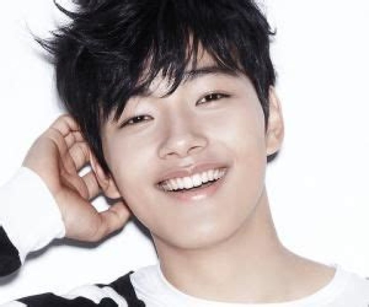 Yeo Jin-goo Biography - Facts, Childhood, Family Life & Achievements of South Korean Actor